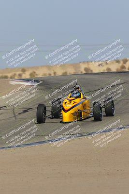 media/Oct-30-2022-CalClub SCCA (Sun) [[310aff4a96]]/Race Group 1/Race (Grapevine)/